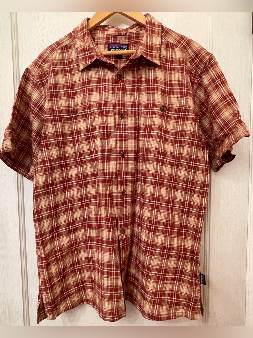 Patagonia Men's Red and Cream Plaid Short-Sleeve Button-Up Shirt